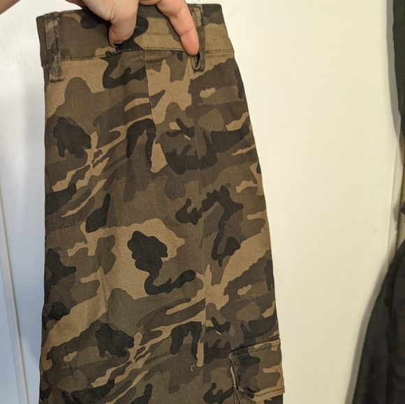 Pants - Picture 3 of 4